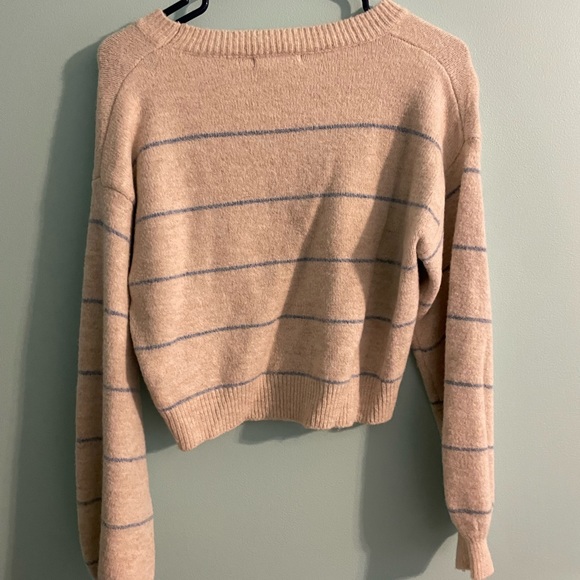 Crop sweater - Picture 2 of 2